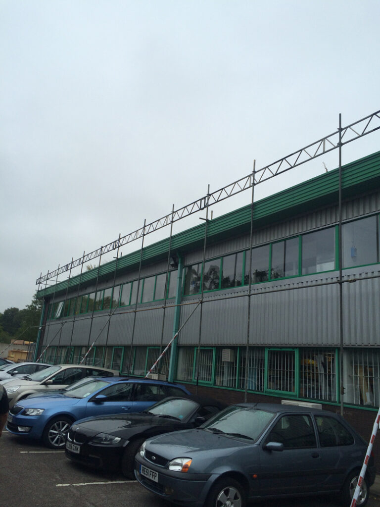 Martini Scaffolding - Commercial Scaffolding Croydon